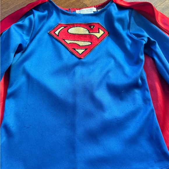 Used Supergirl costume by Pottery Barn Kids. Size 2-3Y - Picture 4 of 9